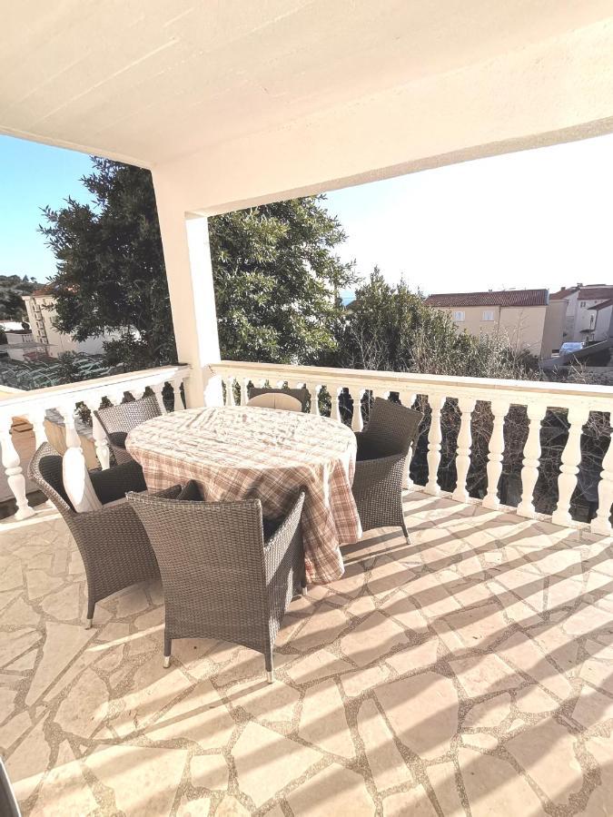 Apt White Idyll, 3 Bedrooms, 3 Bathrooms, Terrace Apt Promajna Eksteriør bilde