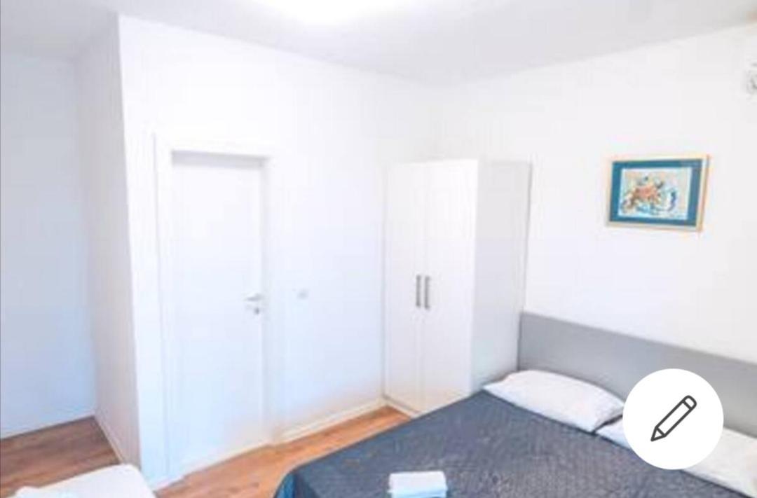 Apt White Idyll, 3 Bedrooms, 3 Bathrooms, Terrace Apt Promajna Eksteriør bilde